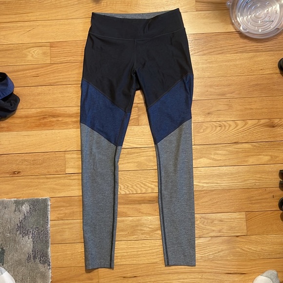 Outdoor voices black/navy/graphite color block MATCHING SET - Picture 7 of 8